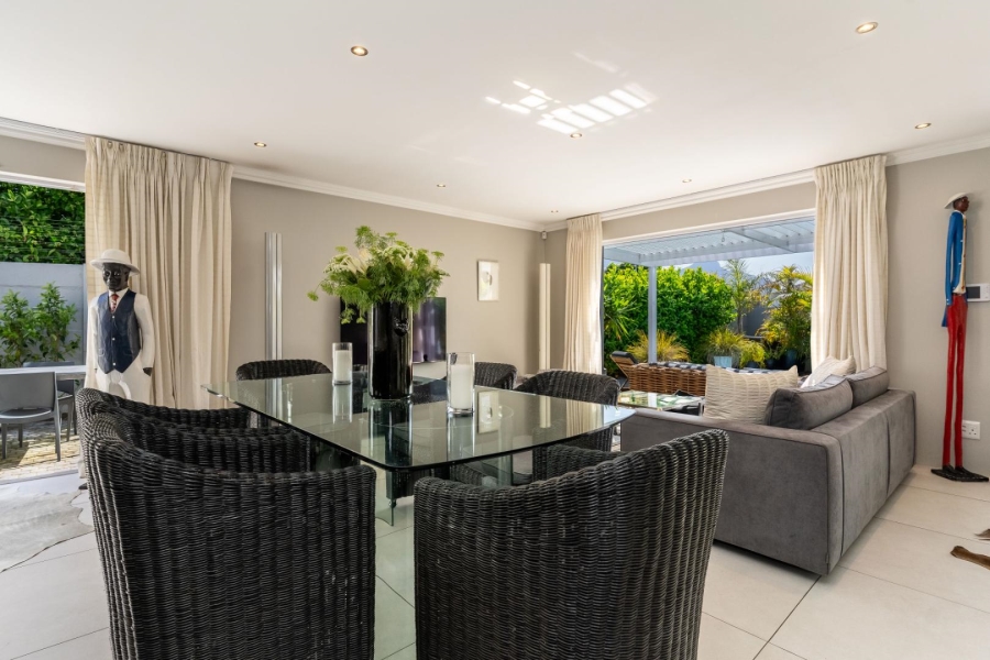 3 Bedroom Property for Sale in Constantia Western Cape